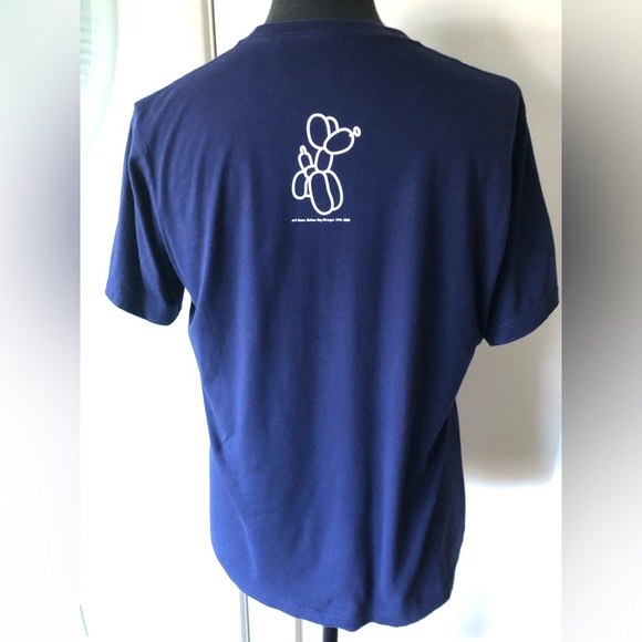 UNIQLO Jeff Koons Balloon Dog Qatar Children’s Museum T-Shirt Large - Picture 9 of 12